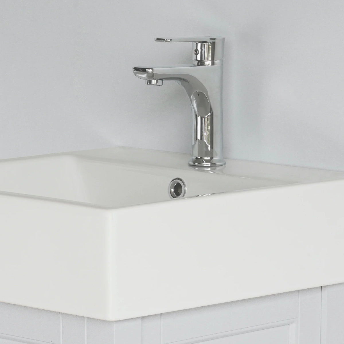 18 Inch White Selena Bathroom Vanity