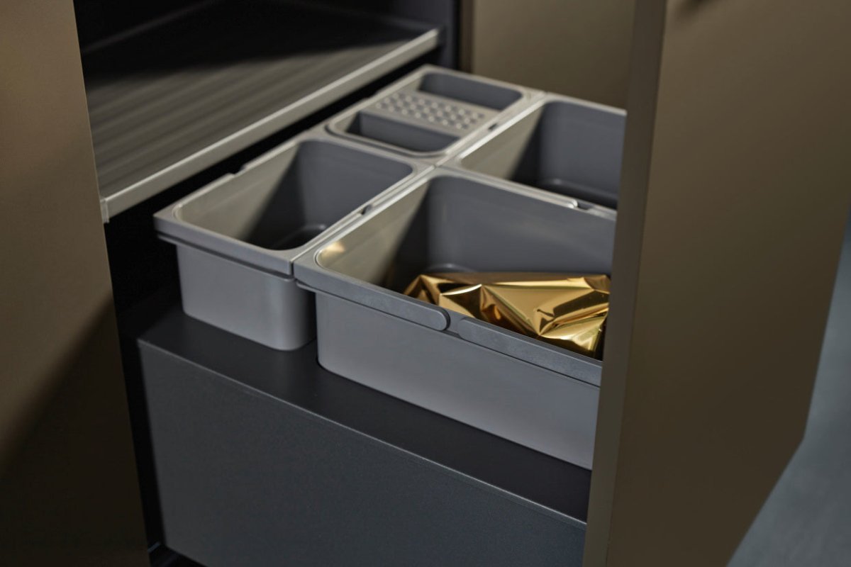 Neo PURE - Metal gold / neoLODGE - Blackened oak - aksesuardesign