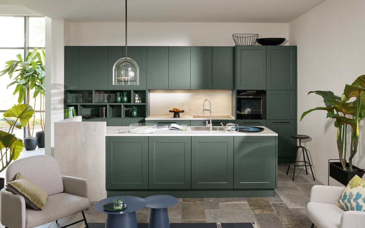 Aesthetics and elegance meet modern design in this timeless kitchen