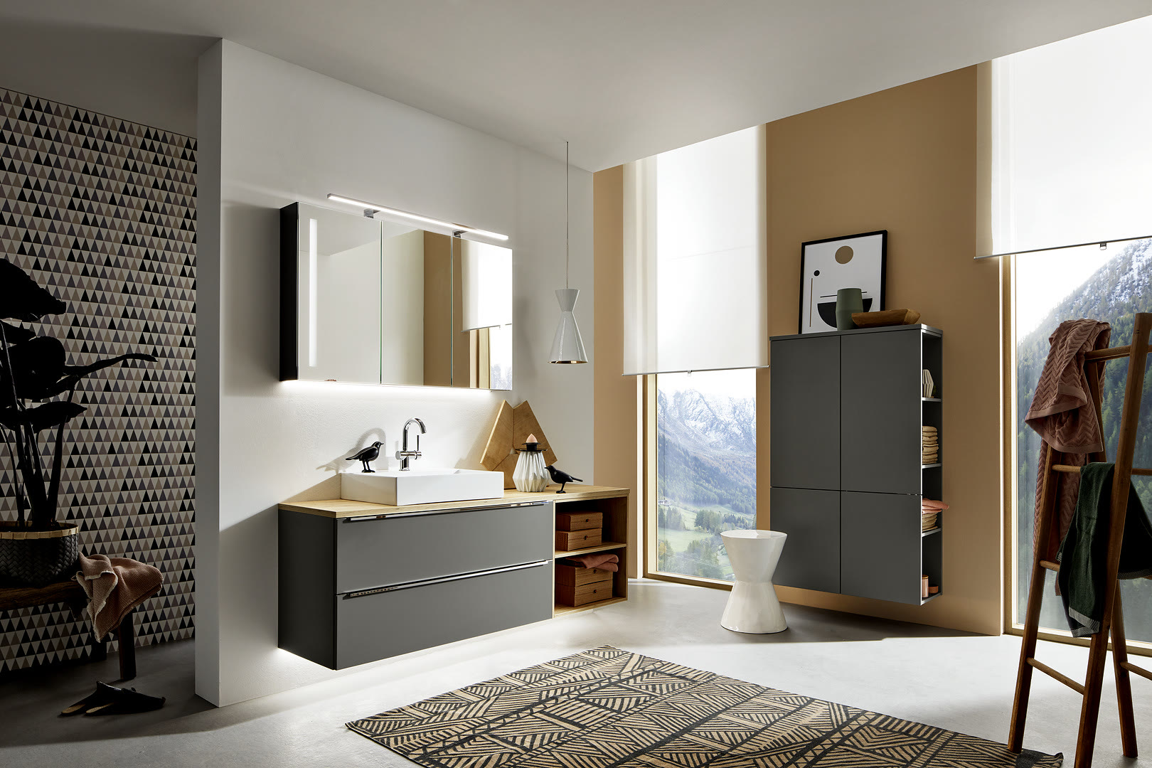 Bathroom with Soft Lack fronts in quartz grey soft-matt.