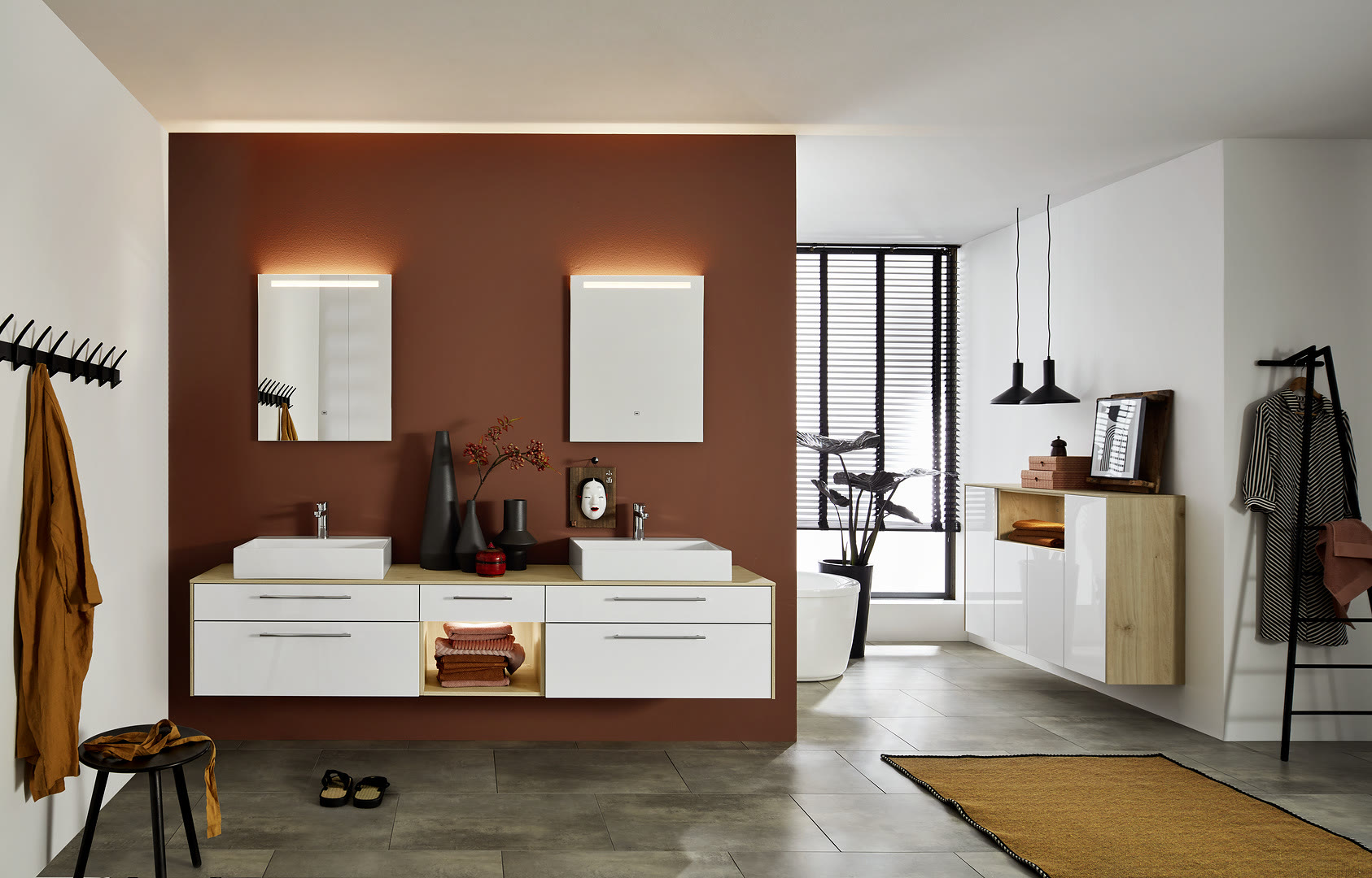 Bathroom with Nova Lack fronts in white high-gloss.