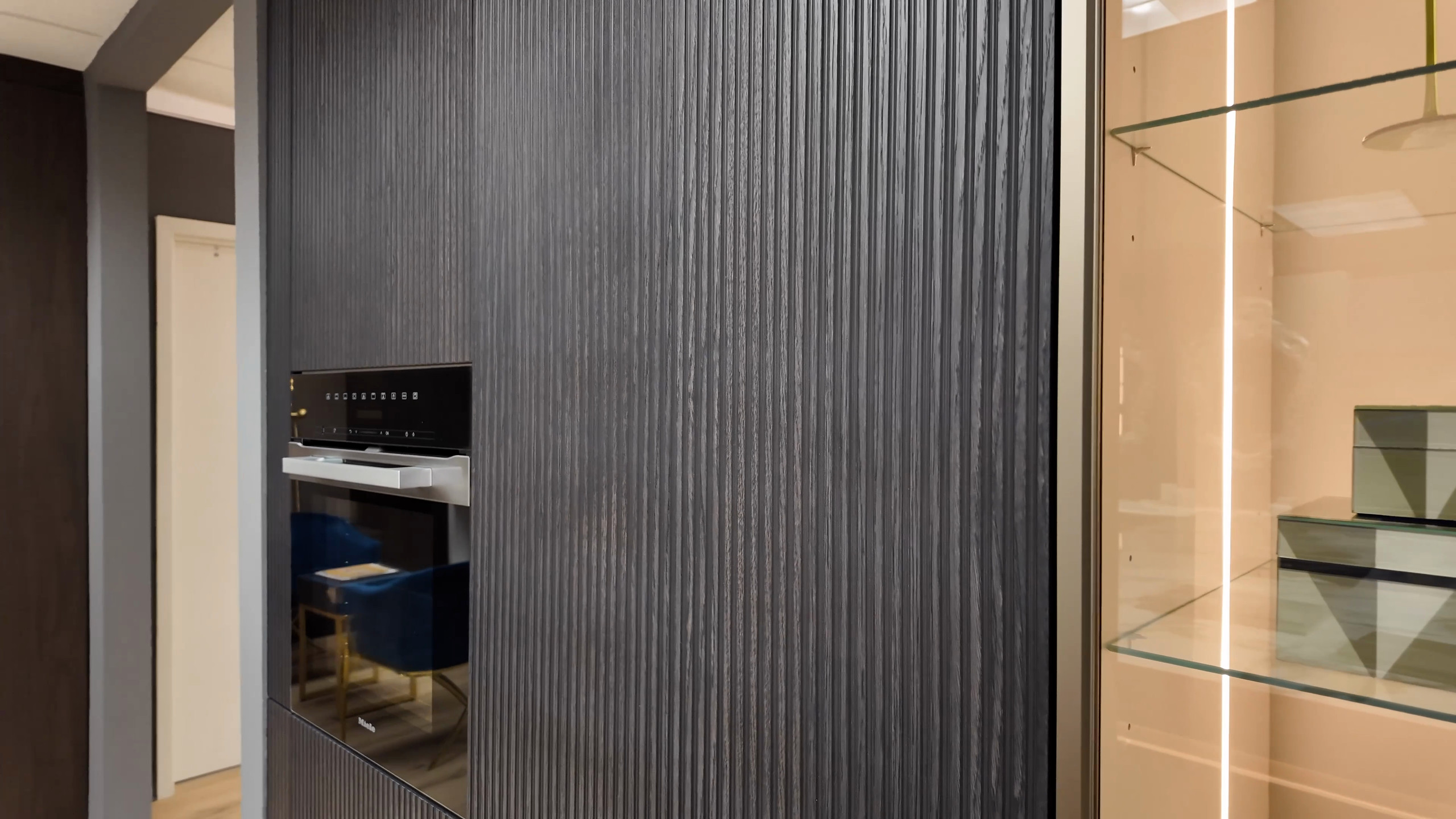 Modern Kitchen Cabinets in Northern VA, DC and MD | Aksesuar Design